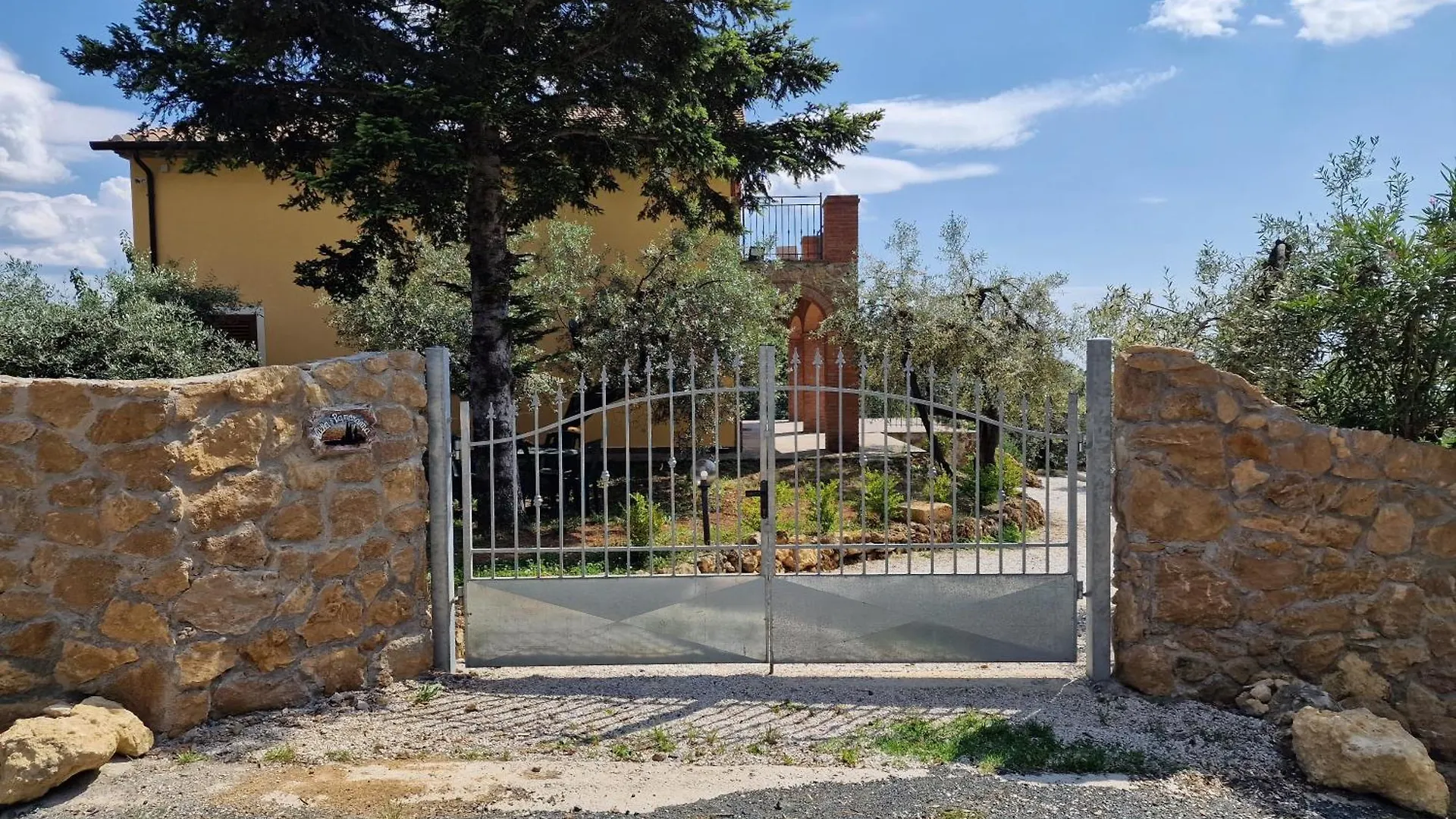 Il Panorama Apartment Montescudaio