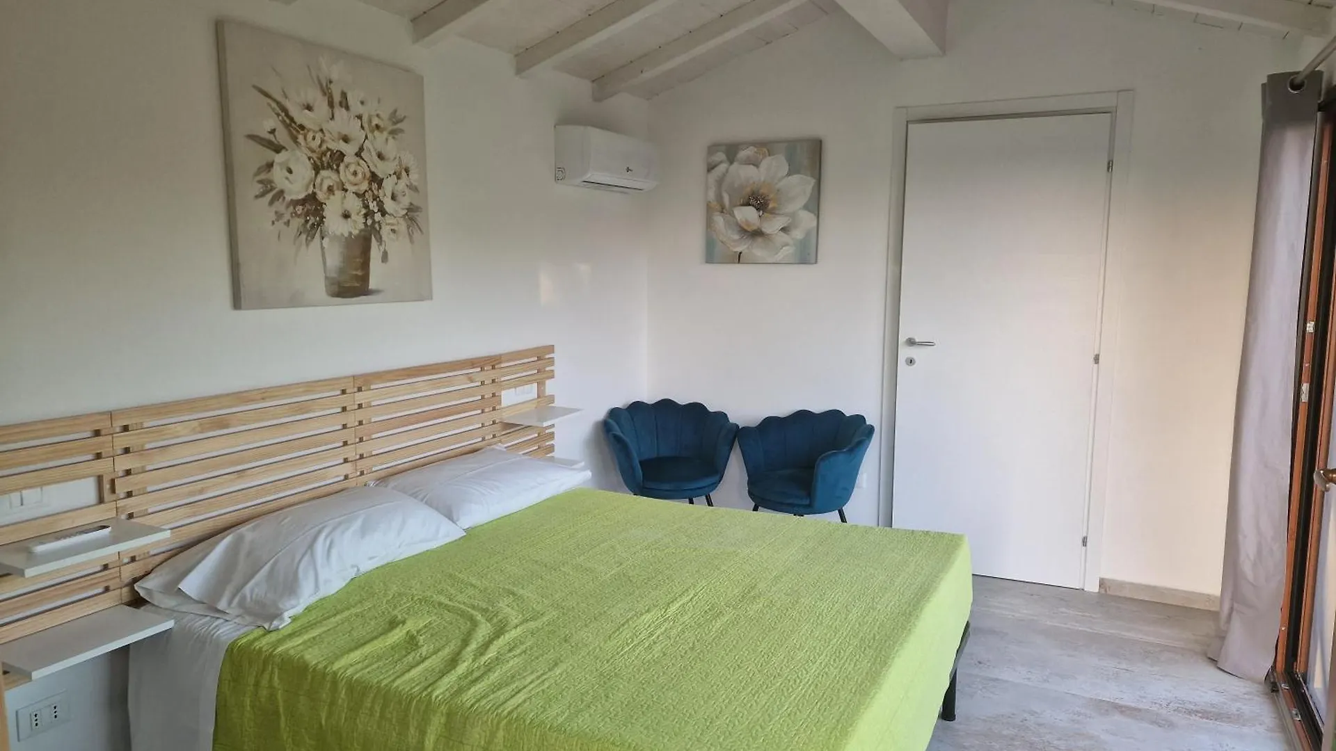 Il Panorama Apartment Montescudaio Italy